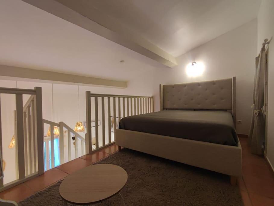 Appartement Cosy 2/4 Personnes La Roquebrussanne المظهر الخارجي الصورة
